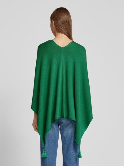 comma Poncho mit Quasten Gruen 5