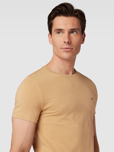 Tommy Hilfiger T-Shirt mit Label-Detail Camel 3