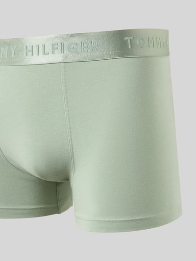 Produktfoto, Slim Fit Trunks aus Modal-Mix im 3er-Pack von Tommy Hilfiger mit Optik: Unifarben, Label-Print, Bundabschluss: elastisch, Materialverarbeitung: Stretch-Webstruktur