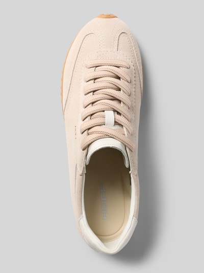 Produktfoto, Sneaker aus echtem Leder mit Logo-Detail Modell 'Bridge' von HOFF, beżowy kolor, zaokrąglony kształt, sznurowanie, profilowana podeszwa, wysokość obcasa 1 cm w rozmiarze 40, wysokość cholewki 8 cm w rozmiarze 40, szerokość w rozmiarze 40: 10 cm, kobiecy sneaker