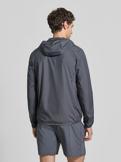 ASICS Windbreaker mit Logo-Print und Kapuze Mittelgrau 5