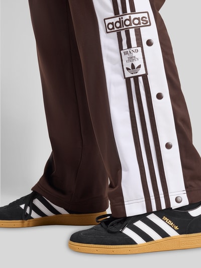 adidas Originals Spodnie dresowe krój regular fit model 'ADIBREAK' Ciemnobrązowy 6