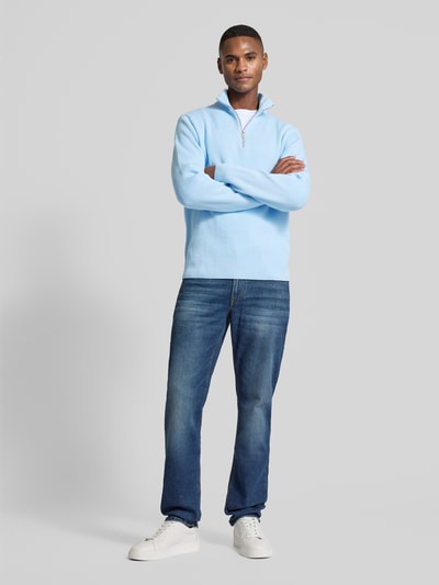 Lindbergh Relaxed Fit Strickpullover in Ripp-Optik Hellblau 1