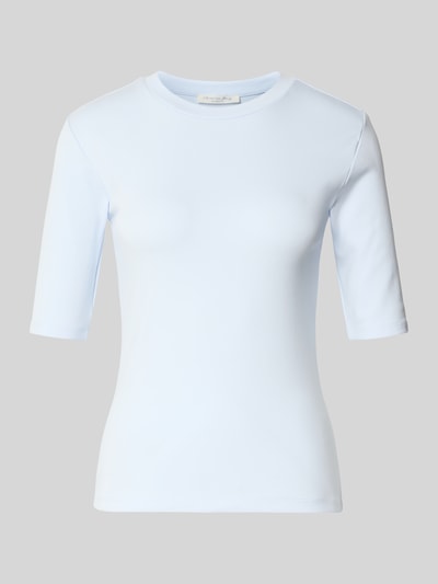 Produktfoto, Slim Fit T-Shirt im Halbarm-Design Modell 'Uda' von Christian Berg Woman, Damen T-Shirt aus elastischem Baumwoll-Mix, Rundhalsausschnitt, Rückenlänge bei Größe S: 54 cm, hellblau, glatte Textur, schlichte einfarbige Optik