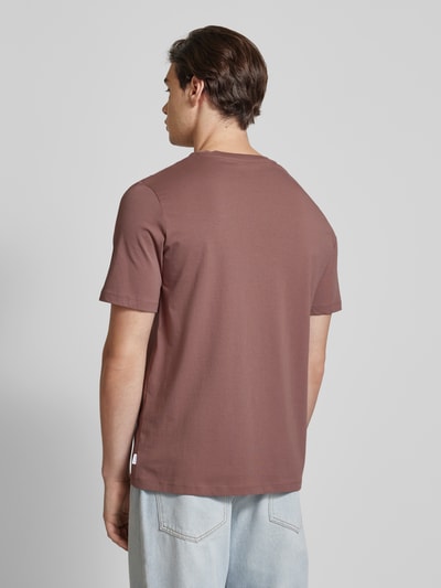 Jack & Jones T-shirt z detalem z logo model ‘ORGANIC’ Fiołkoworóżowy 5