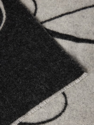 HUGO Schal mit großem Logo-Schriftzug Dunkelgrau 2