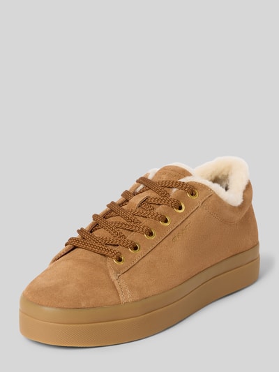 Produktfoto, Sneaker aus echtem Rindvelours Modell 'Avona' von GANT, braune Farbe, strukturierte Oberfläche, Damen Sneaker von GANT