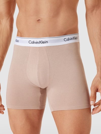Calvin Klein Underwear Obcisłe bokserki z paskiem z logo w zestawie 3 szt. model ‘BOXER’ Camel 3
