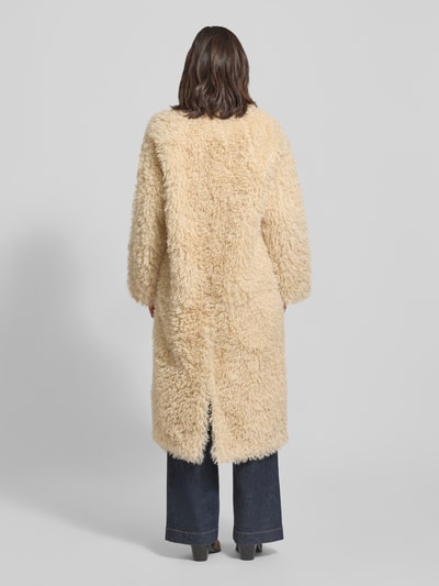 STAND STUDIO Mantel aus Kunstfell Modell 'Carolina' Ecru 5