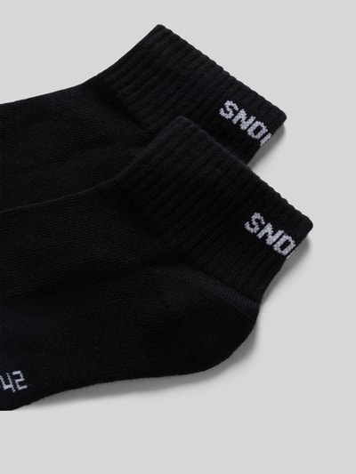 Produktfoto, Socken mit Label-Detail im 2er-Pack von Snocks aus schwarzem Baumwoll-Mix mit Stretch-Anteil, Rippenbündchen, körpernahe Passform