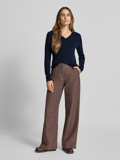 Christian Berg Woman Gebreide pullover met V-hals Donkerblauw - 1