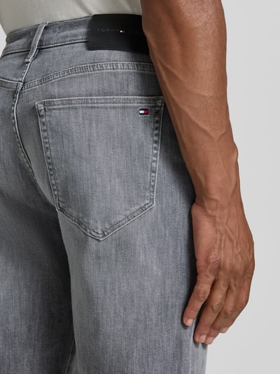 Tommy Hilfiger Jeansy o kroju slim fit z mieszanka bawełny model 'BLEECKER' Jasnoszary 3