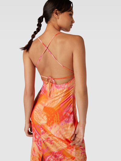 Gina Tricot Maxikleid aus Chiffon im Batik-Look Orange 3