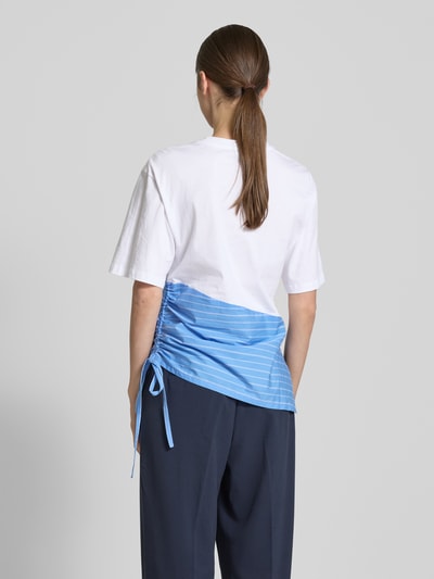 MAX&Co. T-shirt z bocznym marszczeniem model ‘BREST’ Jasnoniebieski 5