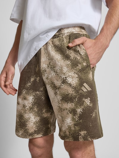 adidas Sportswear Szorty z dzianiny dresowej z elastycznym pasem Oliwkowy 3