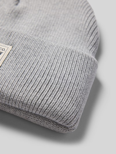Levi's® Mütze mit Logo-Patch Modell 'Beanie' Mittelgrau Melange 2