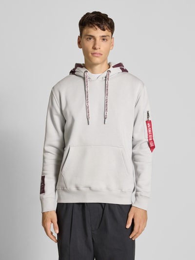 Alpha Industries Bluza z kapturem, kieszenią kangurką i boczną kieszenią na zamek błyskawiczny Jasnoszary 4