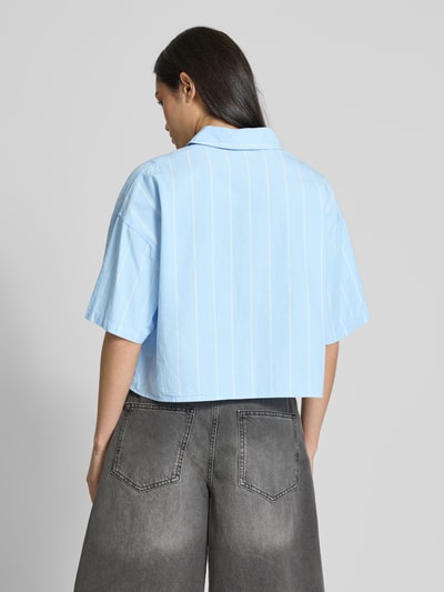 Review Boxy Fit Hemdbluse mit Brusttasche Hellblau 5