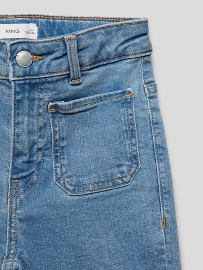 Mango Flared Jeans mit aufgesetzten Taschen Blau 2