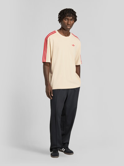 adidas Originals Oversize T-Shirt aus reiner Baumwolle Beige 1