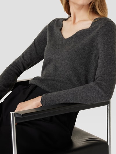 Christian Berg Woman Strickpullover aus Kaschmir mit V-Ausschnitt Anthrazit meliert 3