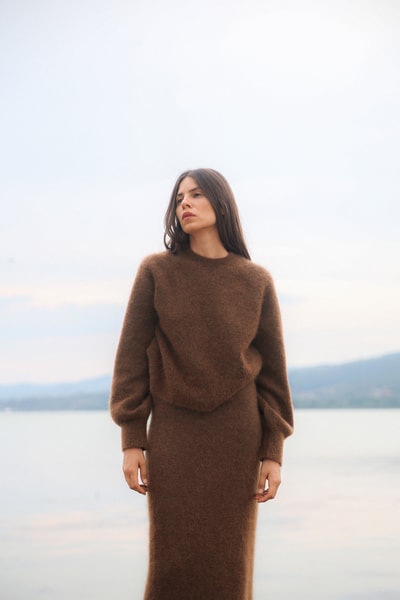 Style Icon Collection Gebreide pullover in cropped fit van mohairmix - curated by Maja Weyhe Hazelnoot - 6