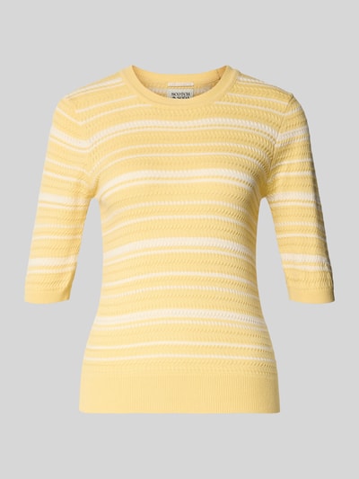 Produktfoto, Strickpullover aus katoenmix van Scotch & Soda in geel-wit, getailleerde pasvorm, ronde hals, tricotlook, 3/4-mouw, ruglengte maat S 52 cm, mouwlengte maat S 30 cm