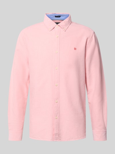 Produktfoto, Regular Fit Freizeithemd mit Logo-Stitching von Superdry, różowa bawełna, jasne guziki, kołnierzyk typu button down, listwa guzikowa, sportowe mankiety, wyhaftowane logo, krój regular fit, długość tyłu w rozmiarze M: 73 cm, szerokość ramion w rozmiarze M: 40 cm, długość rękawów w rozmiarze M: 63 cm
