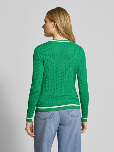Vrouwenmodel draagt Strickpullover mit gerippten Abschlüssen van Christian Berg Woman in groen, regular fit, katoenmenging, rugaanzicht.