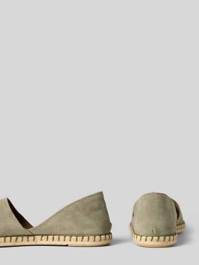 Produktfoto, Espadrilles aus Leder mit Label-Patch Modell 'CARMEN' von Verbenas, abgerundete Form, strukturierte Sohle, beige, Textur Wildleder, Absatzhöhe 2 cm, Schafthöhe 7 cm, Schaftweite 5 cm