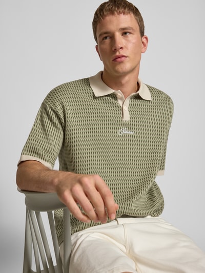 PROHIBITED Relaxed Fit Strick-Poloshirt mit Label-Stitching Gruen 3