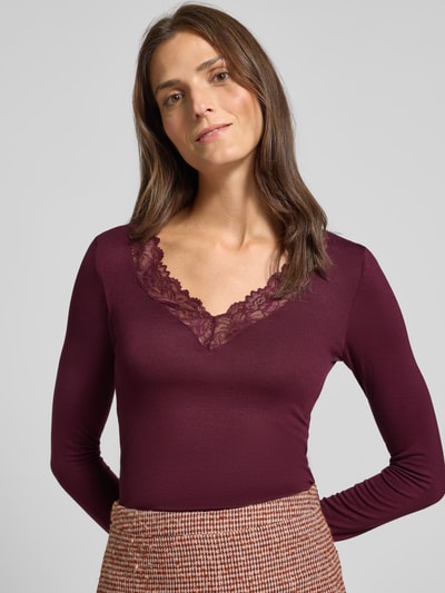 Vero Moda Regular Fit Langarmshirt aus Viskose-Mix Modell 'ROSA' Bordeaux 3