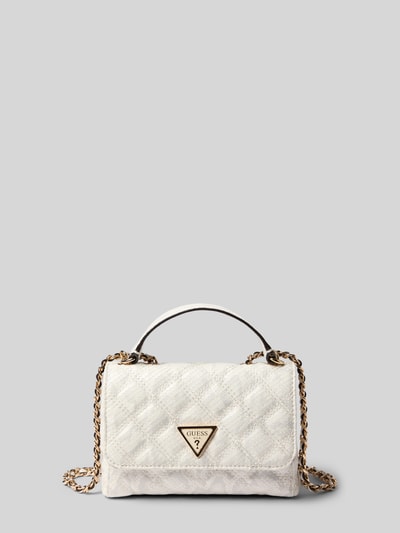 Produktfoto, handtasche met labelapplicatie model 'GIULLY II' van guess, doorgestikte naden, draagband, schouderband lengte 124 cm, hoofdvak met overslag, formaat 17x12x6 cm, damesaccessoire, witte kleur met gouden accenten