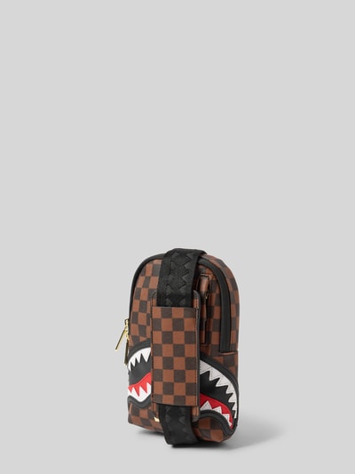 Sprayground Handtasche im Allover-Look Modell 'SAWTOOTH SHARKS IN PARIS' Dunkelbraun 3