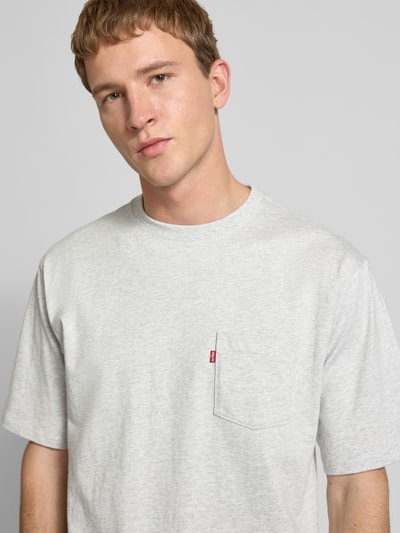 Levi's® T-shirt o kroju relaxed fit z czystej bawełny Jasnoszary 3