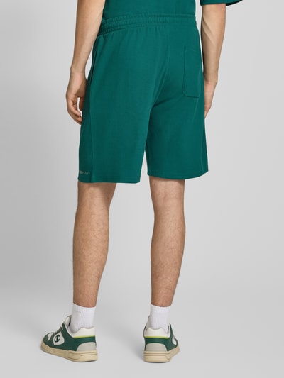 REVIEW Straight Fit Sweatshorts mit Strukturmuster Bottle 5