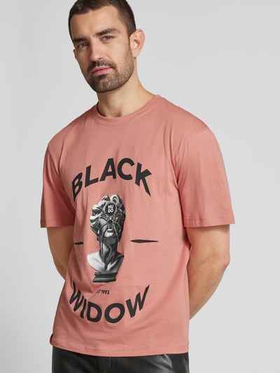 HUGO T-shirt o kroju oversized z okrągłym dekoltem model ‘Dostalgi’ Łososiowy 3