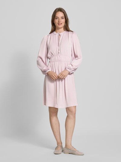 BOSS Orange Sukienka taliowana o długości do kolan z satyny model ‘DECLY’ Różowy 1