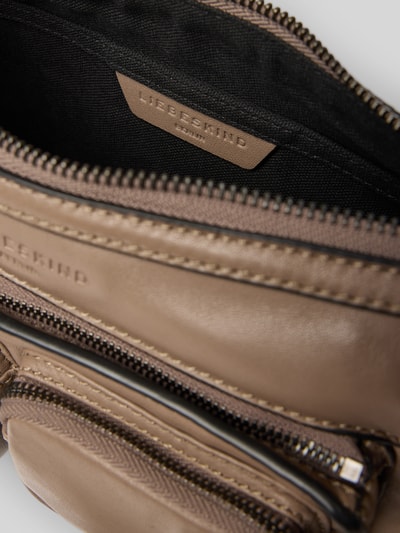 LIEBESKIND BERLIN Umhängetasche aus Leder mit Logo-Detail Modell 'Maia' Taupe 5