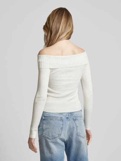 Only Sweter z odkrytymi ramionami w jednolitym kolorze model ‘BERTHA’ Złamany biały 5
