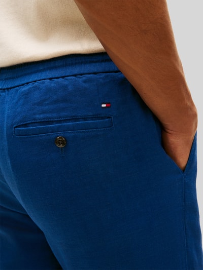 Tommy Hilfiger Tapered chino van linnenmix met trekkoord model 'HARLEM' Donkerblauw - 3