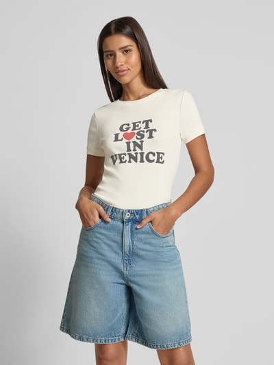 Jake*s Casual T-Shirt in Ripp-Optik mit Schriftzug Offwhite 4