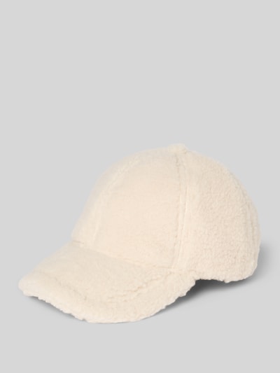 Loevenich Basecap aus Teddyfell Offwhite 1