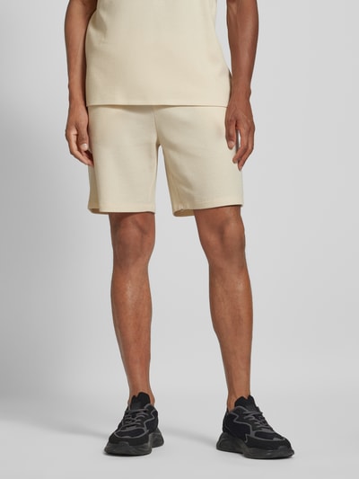 BOSS Regular Fit Sweatshorts mit Strukturmuster Sand 4