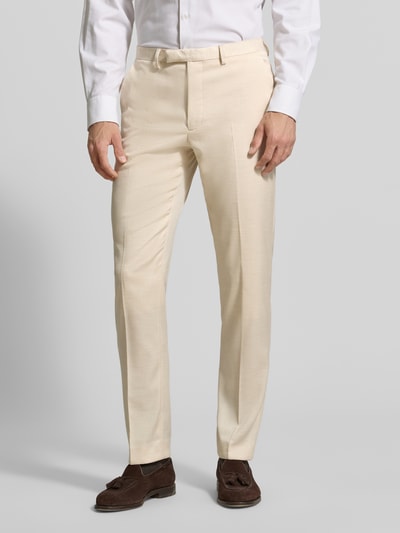 Männermodel trägt Slim Fit Anzughose mit Bundfalten von MCNEAL, Material-Mix mit Leinen-Anteil, Haken-Reißverschluss, Ganzkörperansicht von vorne.