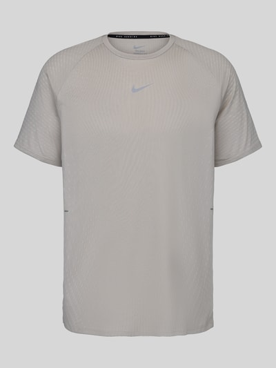 Nike Training Regular Fit T-Shirt mit Aero-FIT-Technologie Modell 'STRIDE' Mittelgrau 2