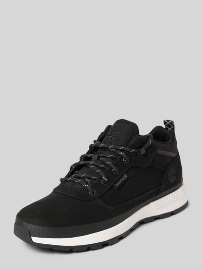 Produktfoto, Sneaker aus Leder-Mix von Timberland in Schwarz mit abgerundeter Form, Schnürverschluss, strukturierter Sohle und Label-Detail