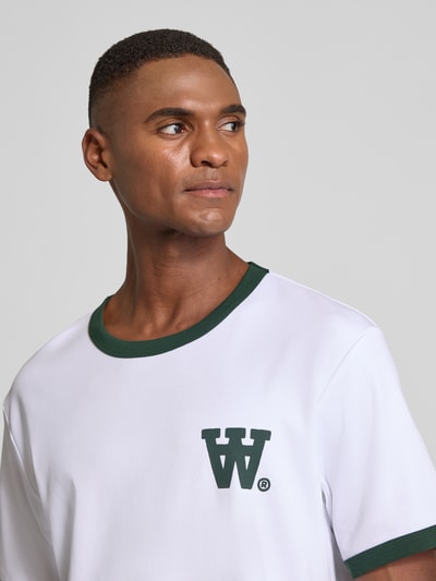 Wood Wood T-Shirt mit geripptem Rundhalsausschnitt Modell 'Parker' Weiss 3