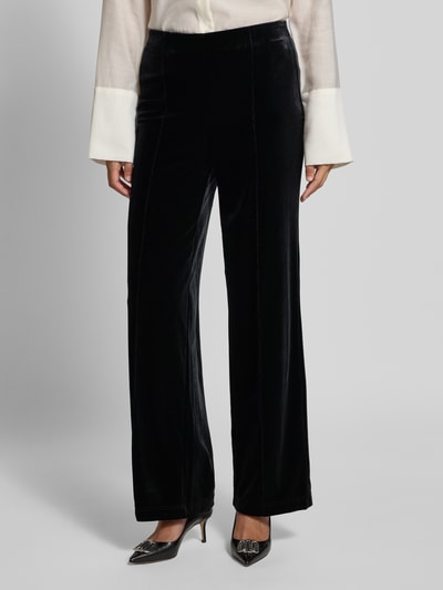 Vero Moda Spodnie aksamitne o kroju relaxed fit z elastycznym pasem model ‘SHANNA’ Czarny 4