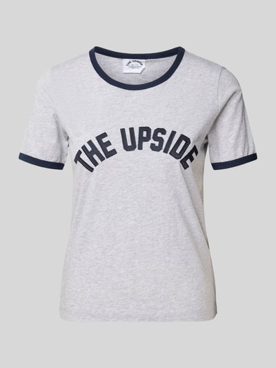 The Upside T-Shirt mit Label-Print Hellgrau Melange 2